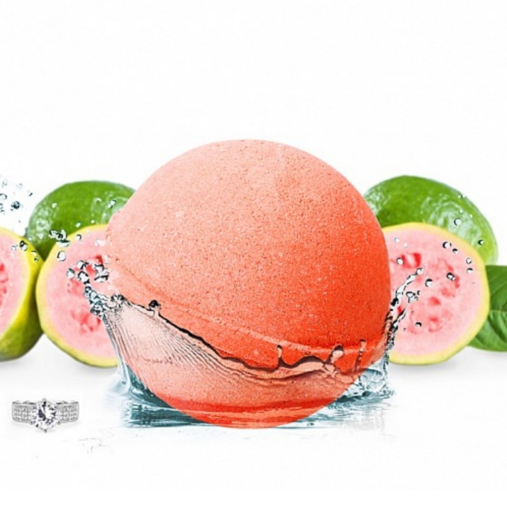 Guava Go Go Jewelry Bath Bomb Size 9